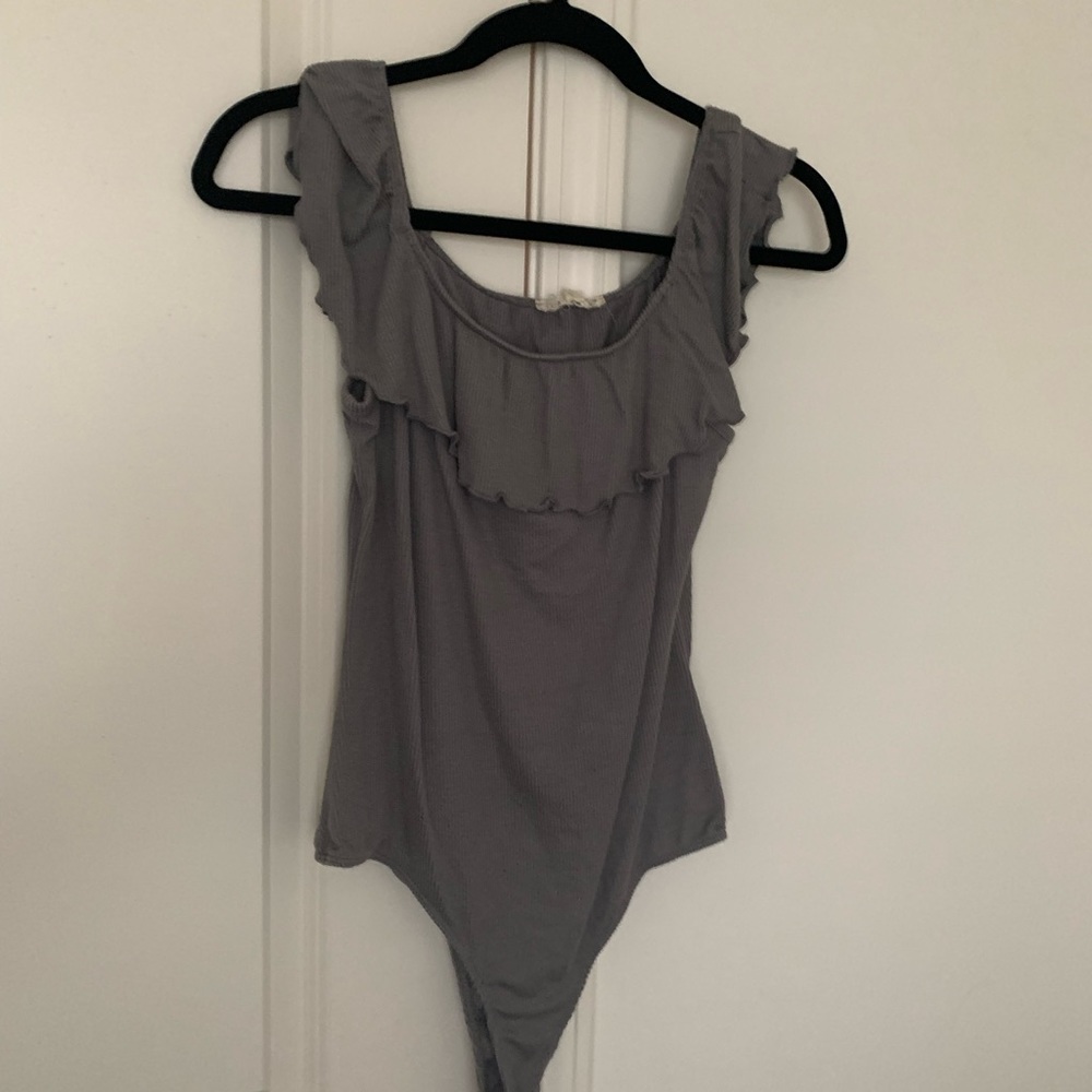 LA hearts grey bodysuit